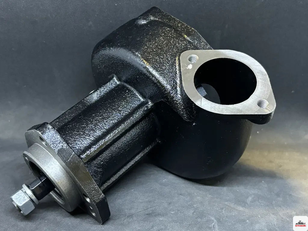 Помпа водяная (насос) NISSAN PD6 PE6